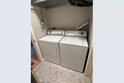 201 Fluvia Ave, Coral Gables, FL 33134 - Photo 22