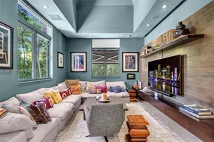 140 Hampton Ln, Key Biscayne, FL 33149 - Photo 8