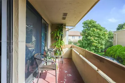 8390 N Missionwood Cir #D-18, Miramar, FL 33025 - Photo 16