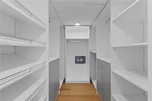 8926 Emerson Ave, Surfside, FL 33154 - Photo 24