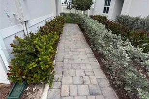 17173 SW 1st St, Pembroke Pines, FL 33027 - Photo 4
