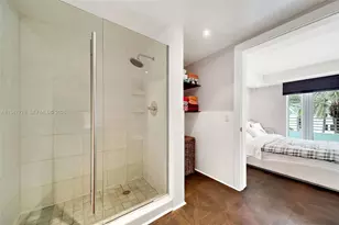 448 Ocean Dr, Miami Beach, FL 33139 - Photo 14