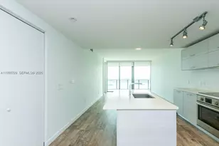 650 NE 32nd St, Miami, FL 33137 - Photo 18