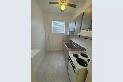 2312 SW 17th St #14, Miami, FL 33145 - Photo 6