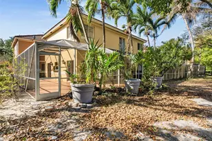 11407 Lakeview Dr, Coral Springs, FL 33071 - Photo 28