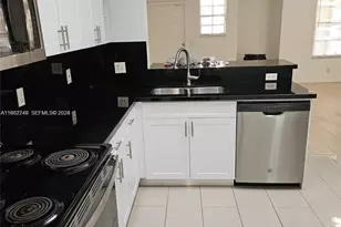 1706 Belmont Ln, North Lauderdale, FL 33068 - Photo 4