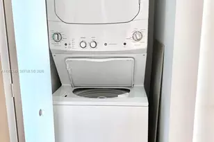 650 NE 32nd St, Miami, FL 33137 - Photo 22