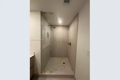77 SE 5th St #2708, Miami, FL 33131 - Photo 16