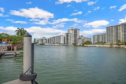 5661 Pine Tree Dr #0, Miami Beach, FL 33140 - Photo 36