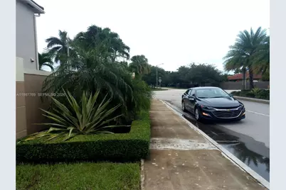 15339 SW 32nd Ter #0, Miami, FL 33185 - Photo 8