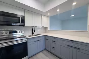 455 Golden Isles Dr, Hallandale Beach, FL 33009 - Photo 4