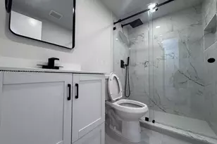 455 Golden Isles Dr, Hallandale Beach, FL 33009 - Photo 10