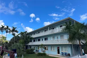 455 Golden Isles Dr, Hallandale Beach, FL 33009 - Photo 24