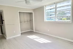 1700 NE 191st St, Miami, FL 33179 - Photo 20