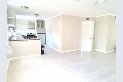 1700 NE 191st St #100, Miami, FL 33179 - Photo 6