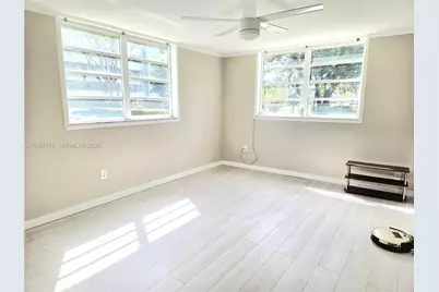 1700 NE 191st St #100, Miami, FL 33179 - Photo 18