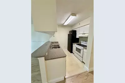 410 S Park Rd #1-105, Hollywood, FL 33021 - Photo 6