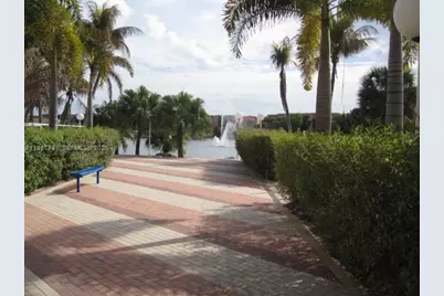 9359 Fontainebleau Blvd #F203, Miami, FL 33172 - Photo 10