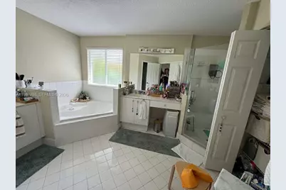 7131 NW 114th Ct, Doral, FL 33178 - Photo 24