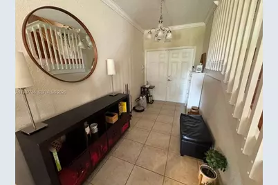 7131 NW 114th Ct, Doral, FL 33178 - Photo 8