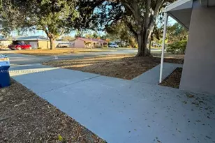 4030 School Cir, Labelle, FL 33935 - Photo 2