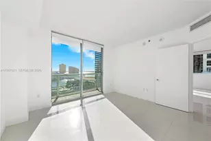 500 Brickell Ave, Miami, FL 33131 - Photo 22
