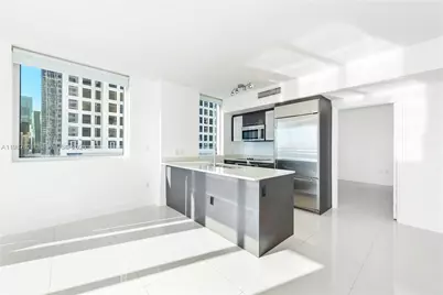 500 Brickell Ave #1402, Miami, FL 33131 - Photo 4