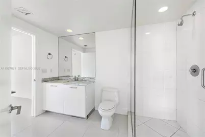 500 Brickell Ave #1402, Miami, FL 33131 - Photo 16