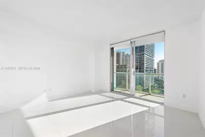 500 Brickell Ave #1402, Miami, FL 33131 - Photo 18