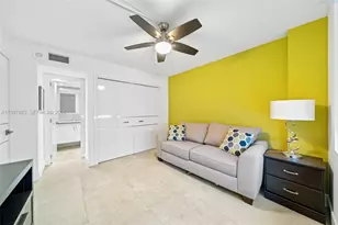 2101 S Ocean Dr, Hollywood, FL 33019 - Photo 32