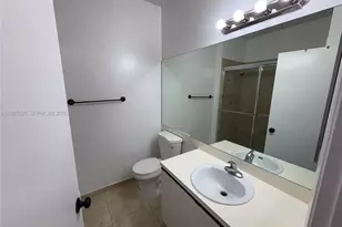 601 Cypress Lake Blvd, Deerfield Beach, FL 33064 - Photo 12