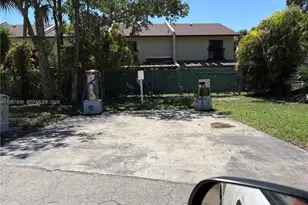 601 Cypress Lake Blvd, Deerfield Beach, FL 33064 - Photo 22