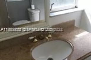 620 NE 12th Ave, Hallandale Beach, FL 33009 - Photo 8