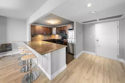 2301 Collins Ave #1009, Miami Beach, FL 33139 - Photo 24