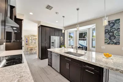 484 Cambridge Dr, Weston, FL 33326 - Photo 22