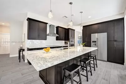 484 Cambridge Dr, Weston, FL 33326 - Photo 1