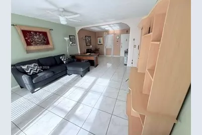 2841 Somerset Dr #305, Lauderdale Lakes, FL 33311 - Photo 10