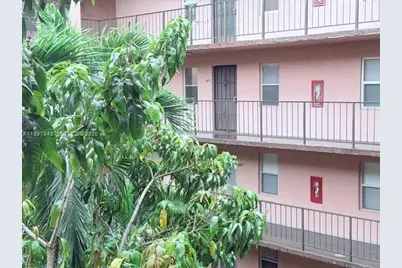 2841 Somerset Dr #305, Lauderdale Lakes, FL 33311 - Photo 1