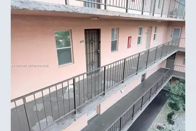 2841 Somerset Dr #305, Lauderdale Lakes, FL 33311 - Photo 2