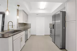 2000 N Bayshore Dr, Miami, FL 33137 - Photo 6