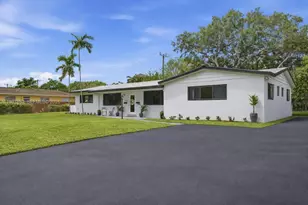 11436 SW 81st Rd, Pinecrest, FL 33156 - Photo 2