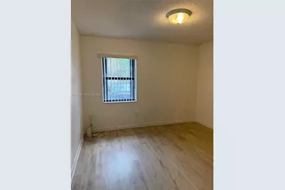 1419 Yellowthroat St, Homestead, FL 33035 - Photo 8