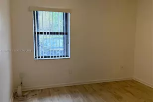 1419 Yellowthroat St, Homestead, FL 33035 - Photo 8