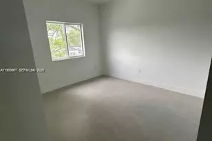 2788 NW 9th Pl, Fort Lauderdale, FL 33311 - Photo 2