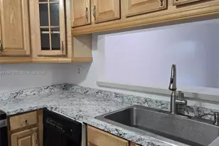 3400 Foxcroft Rd, Miramar, FL 33025 - Photo 6