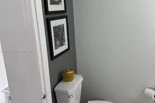 2050 NE 140th St, North Miami Beach, FL 33181 - Photo 8
