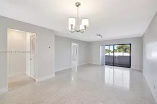 2190 NE 51st Ct, Fort Lauderdale, FL 33308 - Photo 10