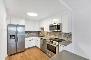 13499 Biscayne Blvd, North Miami, FL 33181 - Photo 4