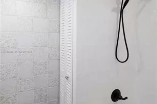 13499 Biscayne Blvd, North Miami, FL 33181 - Photo 20