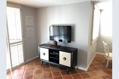 19901 E Country Club Dr #2206, Aventura, FL 33180 - Photo 12